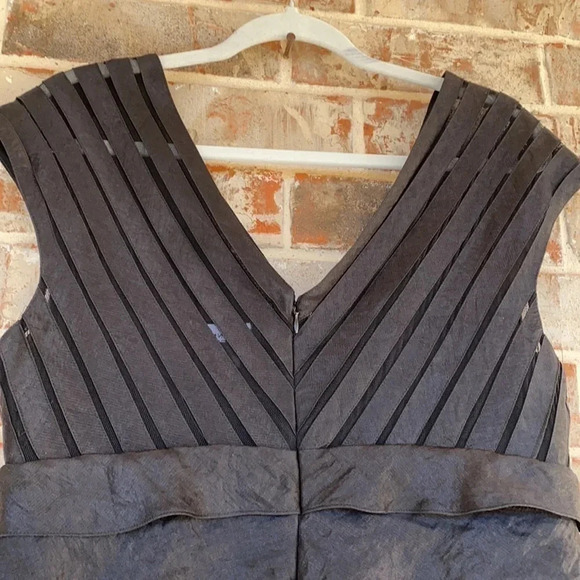 ADRIANNA PAPELL BLACK TIERED FORMAL DRESS SZ 14 - Picture 8 of 11